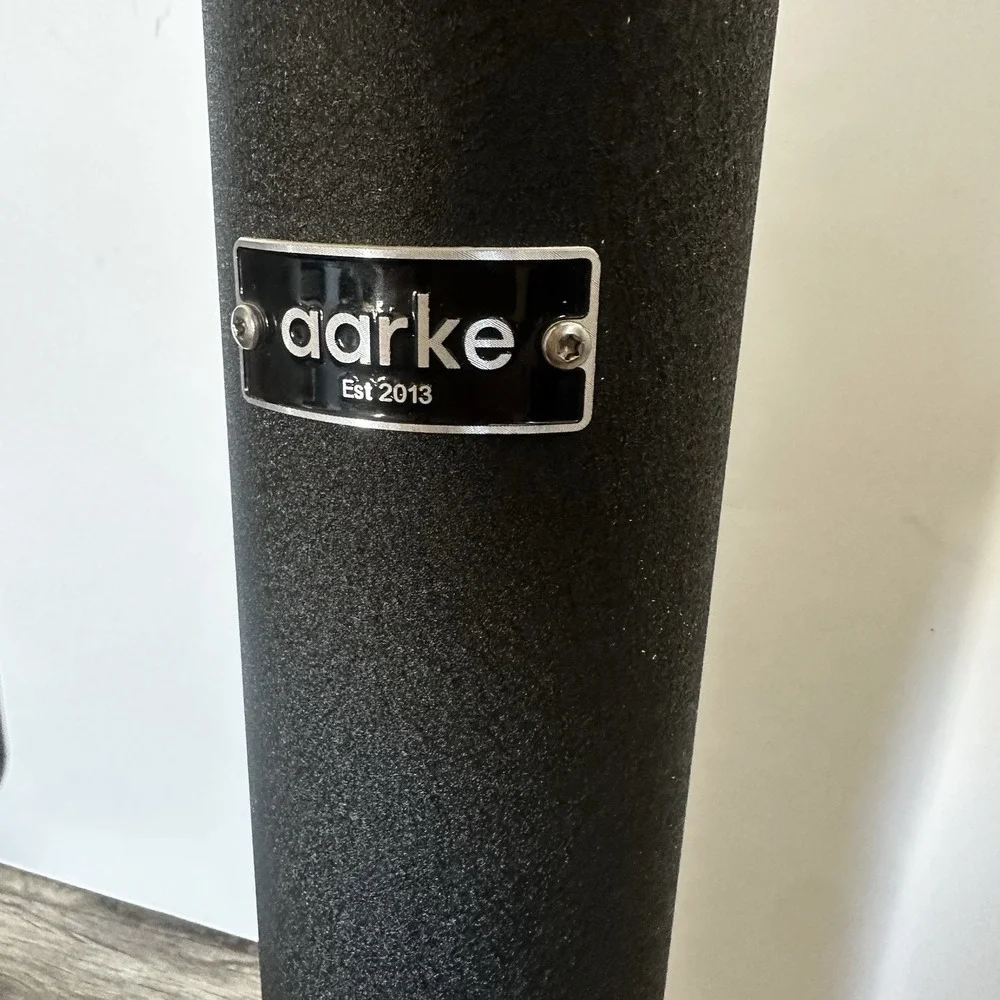 AARKE Carbonator AA01 Sparkling Water Soda Maker Matte Black Cordless Machine